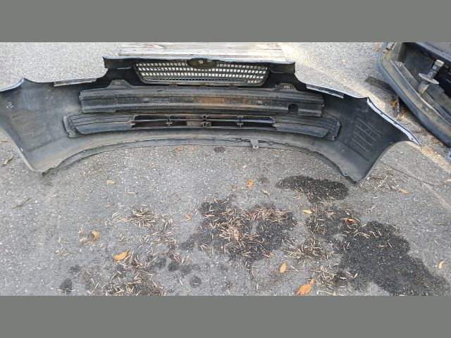 bontott HYUNDAI ACCENT Első Lökhárító (Részeivel)