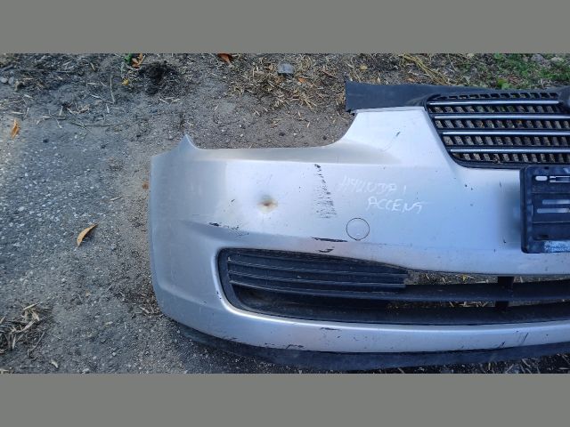 bontott HYUNDAI ACCENT Első Lökhárító (Részeivel)