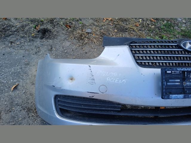 bontott HYUNDAI ACCENT Első Lökhárító (Részeivel)
