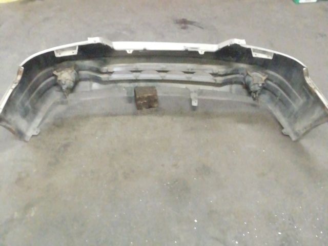 bontott HYUNDAI ACCENT Első Lökhárító (Üresen)