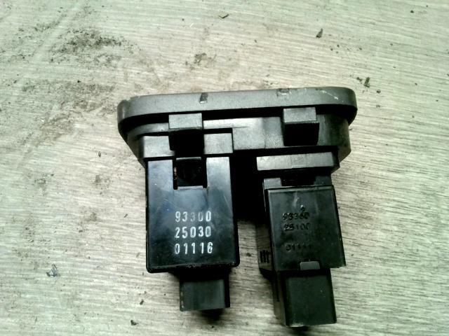 bontott HYUNDAI ACCENT Fényszórómagasság Állító Kapcsoló