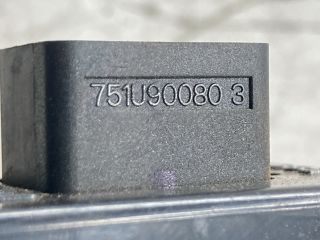 bontott HYUNDAI ACCENT Fényszórómagasság Állító Kapcsoló