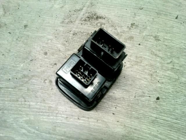 bontott HYUNDAI ACCENT Fényszórómagasság Állító Kapcsoló