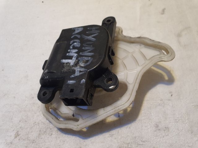 bontott HYUNDAI ACCENT Fűtés Állító Motor