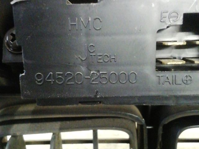 bontott HYUNDAI ACCENT Fűtéskapcsoló Keret