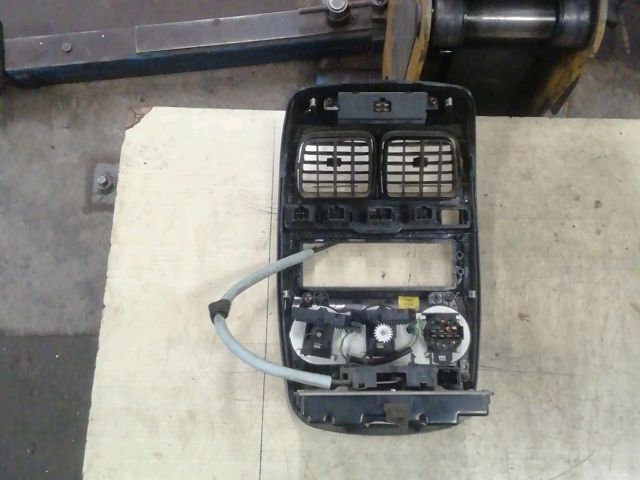 bontott HYUNDAI ACCENT Fűtéskapcsoló Keret