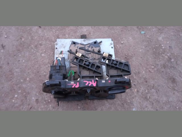 bontott HYUNDAI ACCENT Fűtéskapcsoló (manuális klímás)