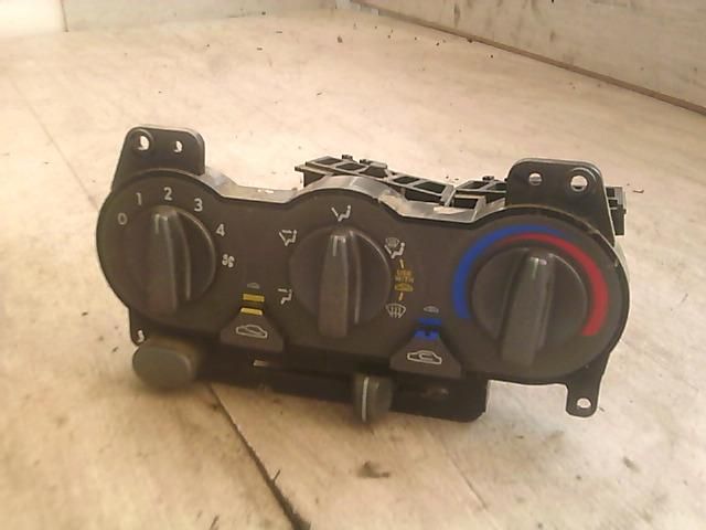 bontott HYUNDAI ACCENT Fűtéskapcsoló