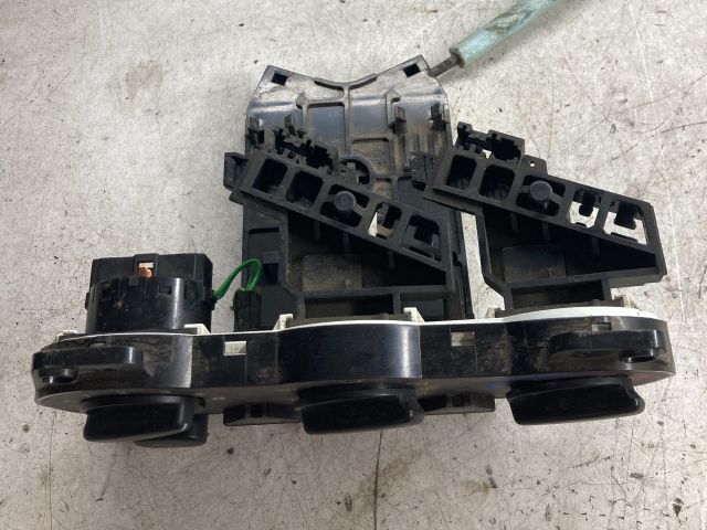 bontott HYUNDAI ACCENT Fűtéskapcsoló