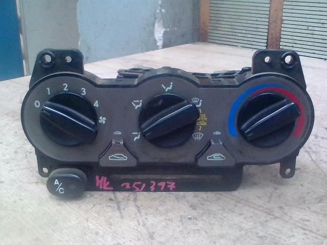 bontott HYUNDAI ACCENT Fűtéskapcsoló