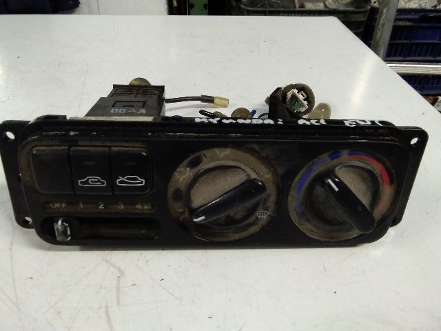 bontott HYUNDAI ACCENT Fűtéskapcsoló