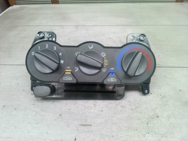 bontott HYUNDAI ACCENT Fűtéskapcsoló