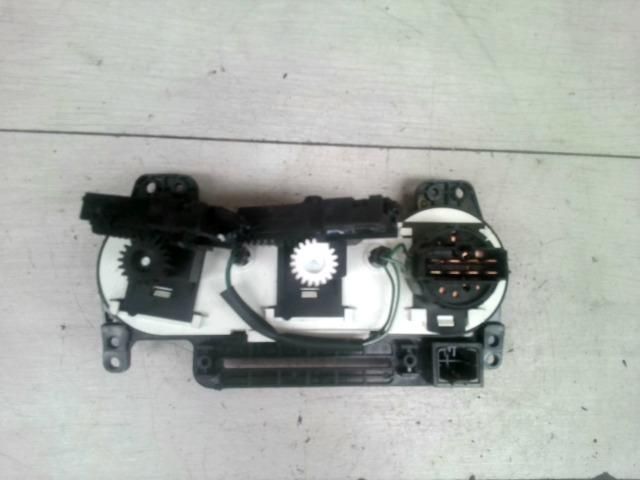 bontott HYUNDAI ACCENT Fűtéskapcsoló