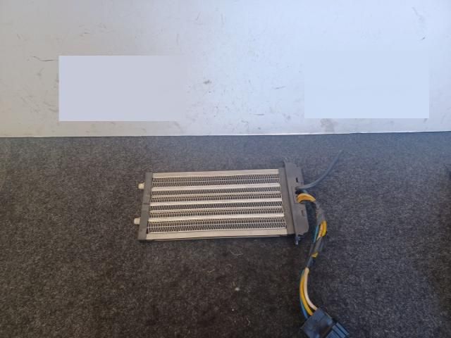 bontott HYUNDAI ACCENT Fűtőradiátor (Elektromos)