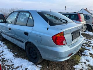 bontott HYUNDAI ACCENT Hátsó Ablaktörlő Motor