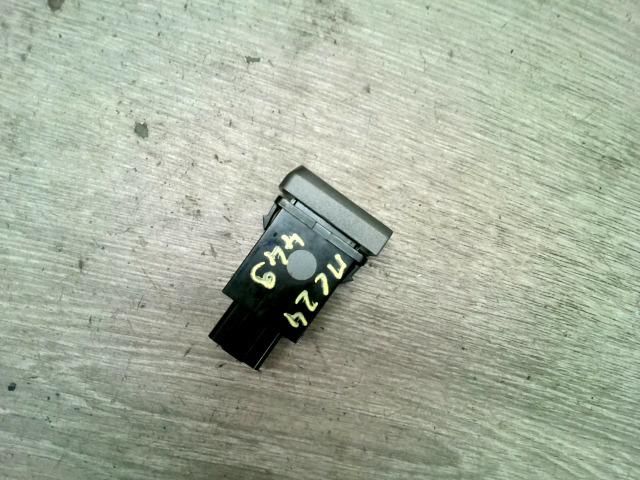 bontott HYUNDAI ACCENT Hátsó Ködzárófény Kapcsoló