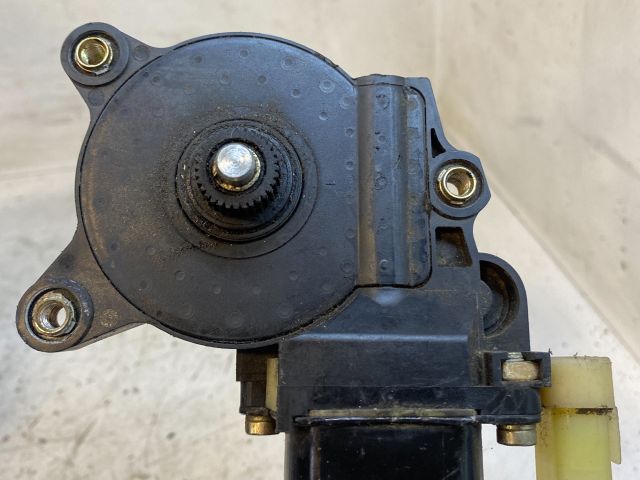 bontott HYUNDAI ACCENT Jobb első Ablakemelő Motor