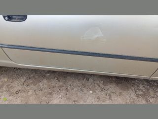 bontott HYUNDAI ACCENT Jobb első Ajtó (Üres lemez)