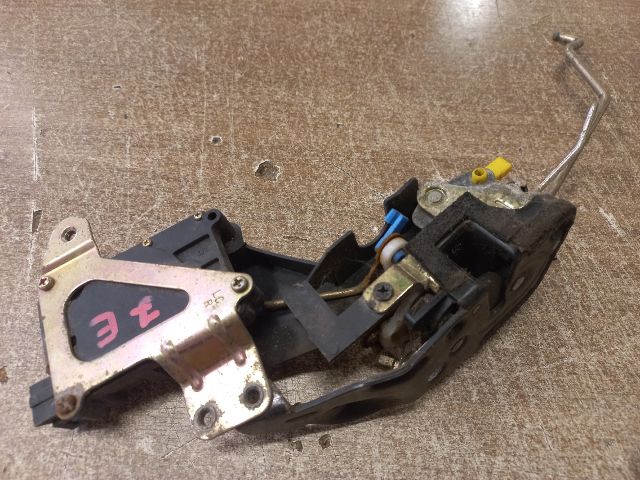 bontott HYUNDAI ACCENT Jobb első Ajtózár