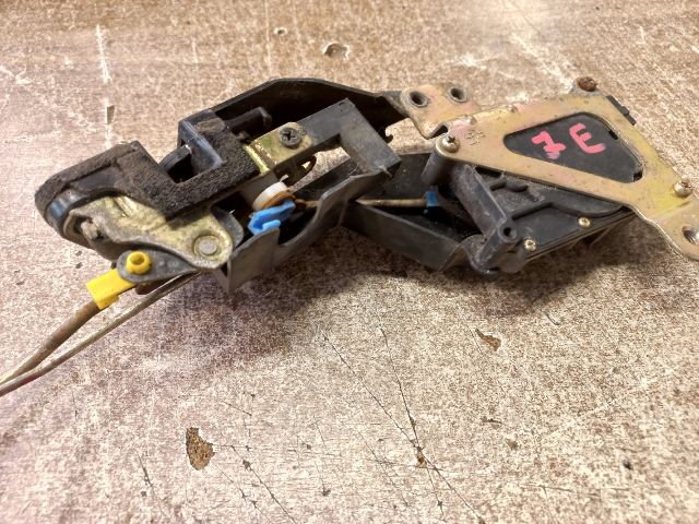 bontott HYUNDAI ACCENT Jobb első Ajtózár