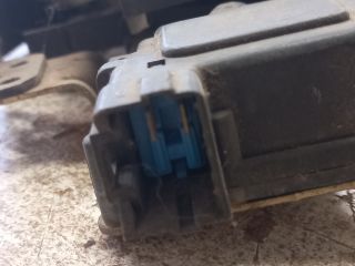 bontott HYUNDAI ACCENT Jobb első Ajtózár