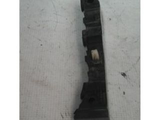 bontott HYUNDAI ACCENT Jobb első Lökhárító Tartó (Műanyag)