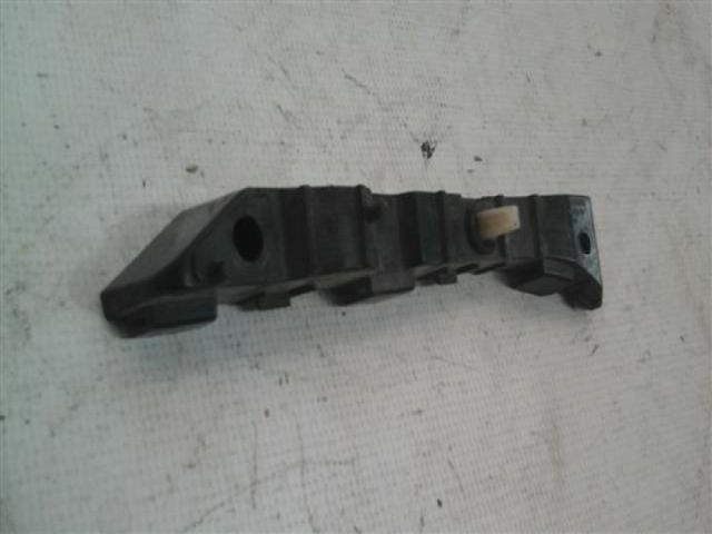 bontott HYUNDAI ACCENT Jobb első Lökhárító Tartó (Műanyag)