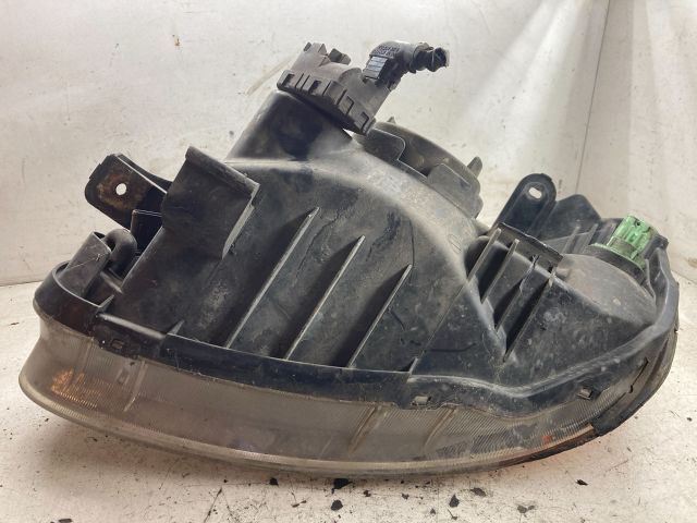 bontott HYUNDAI ACCENT Jobb Fényszóró