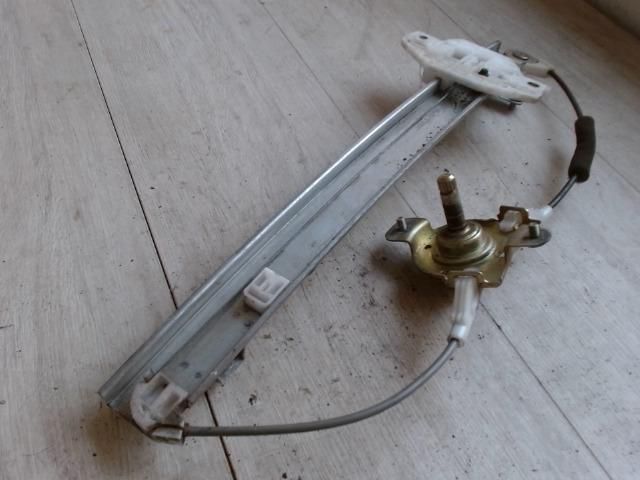 bontott HYUNDAI ACCENT Jobb hátsó Ablakemelő Szerkezet (Mechanikus)