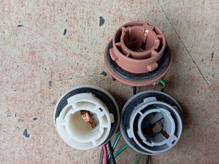 bontott HYUNDAI ACCENT Jobb Hátsó Lámpa Foglalat