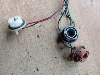 bontott HYUNDAI ACCENT Jobb Hátsó Lámpa Foglalat