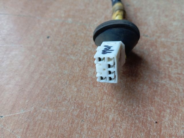 bontott HYUNDAI ACCENT Jobb Hátsó Lámpa Foglalat