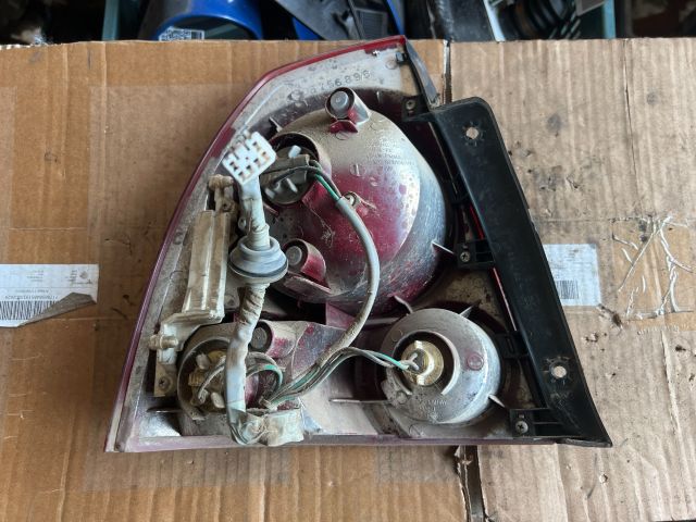 bontott HYUNDAI ACCENT Jobb Hátsó Lámpa