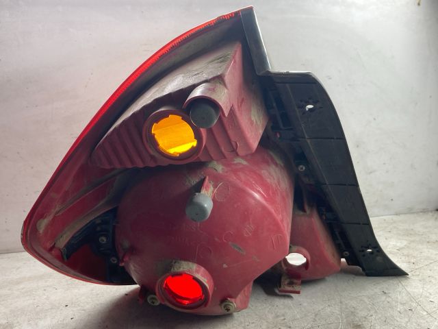 bontott HYUNDAI ACCENT Jobb Hátsó Lámpa