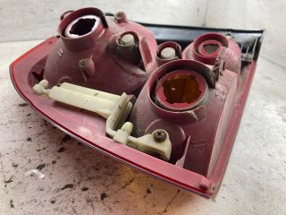 bontott HYUNDAI ACCENT Jobb Hátsó Lámpa