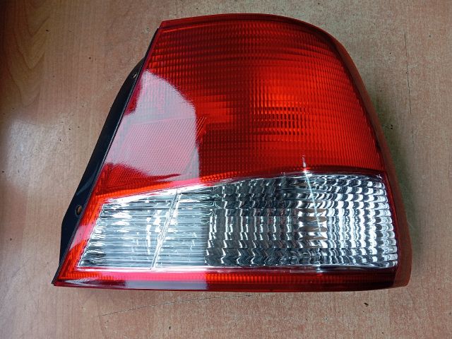 bontott HYUNDAI ACCENT Jobb Hátsó Lámpa