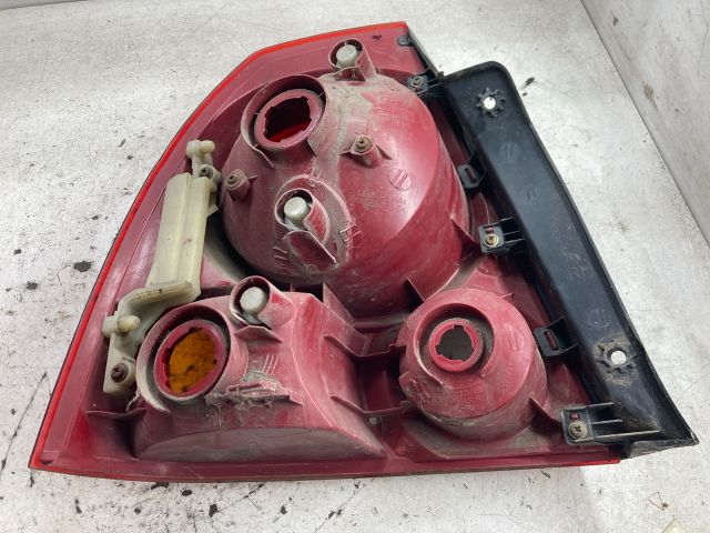 bontott HYUNDAI ACCENT Jobb Hátsó Lámpa