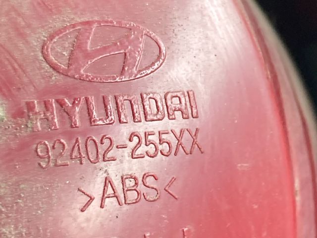 bontott HYUNDAI ACCENT Jobb Hátsó Lámpa