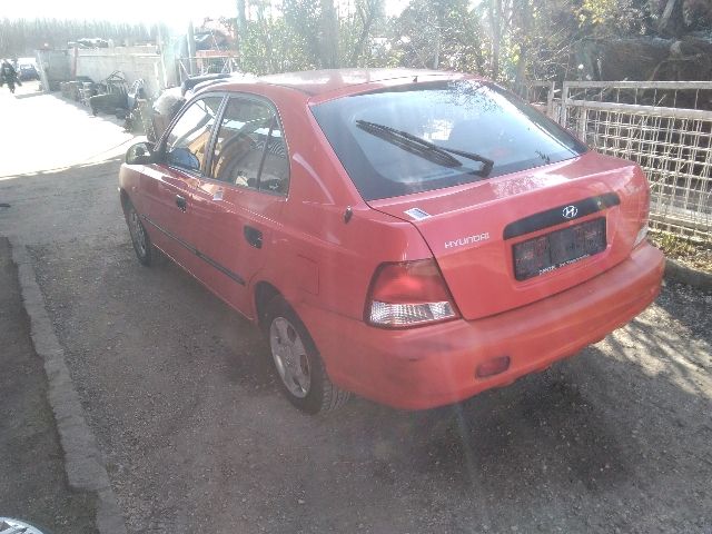 bontott HYUNDAI ACCENT Kalaptartó