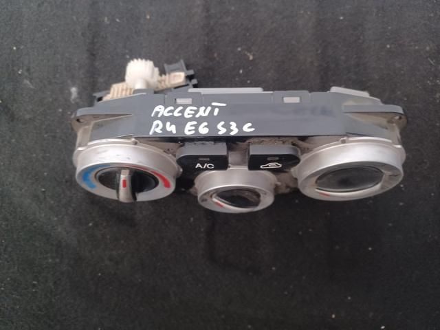 bontott HYUNDAI ACCENT Klíma Kapcsoló