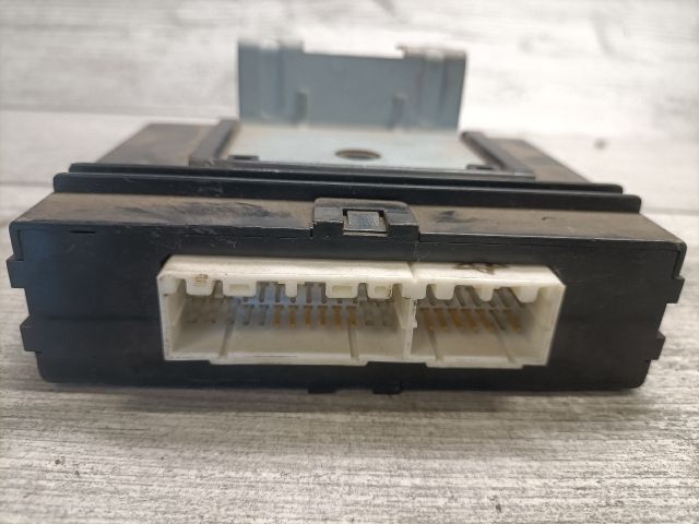 bontott HYUNDAI ACCENT Komfort Elektronika