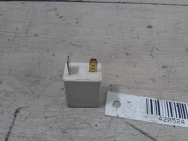 bontott HYUNDAI ACCENT Relé