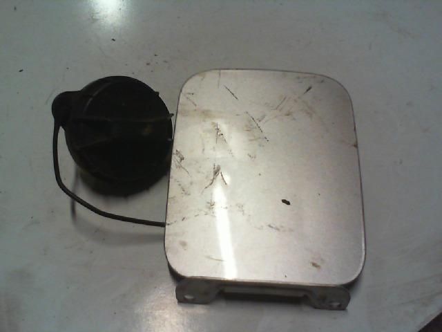 bontott HYUNDAI ACCENT Tanksapka