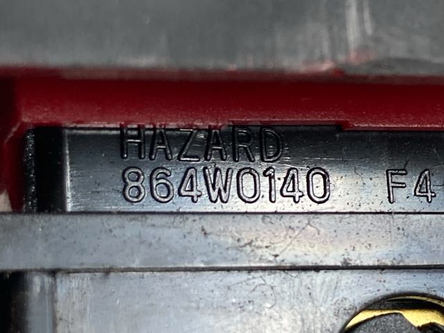 bontott HYUNDAI ACCENT Vészvillogó Kapcsoló