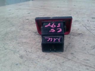 bontott HYUNDAI ACCENT Vészvillogó Kapcsoló