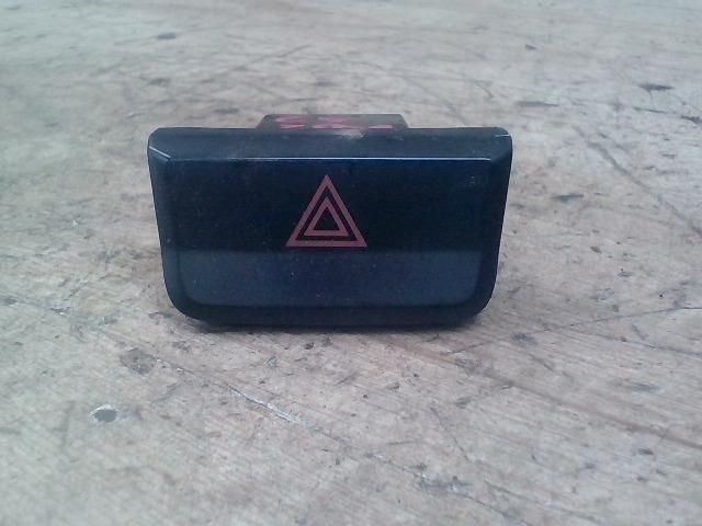 bontott HYUNDAI ACCENT Vészvillogó Kapcsoló