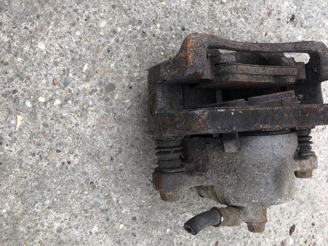 bontott HYUNDAI ATOS Jobb első Féknyereg Munkahengerrel