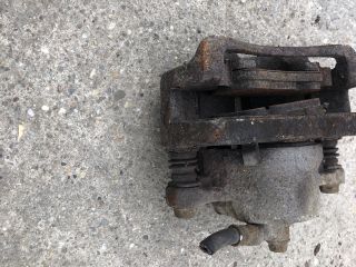 bontott HYUNDAI ATOS Jobb első Féknyereg Munkahengerrel