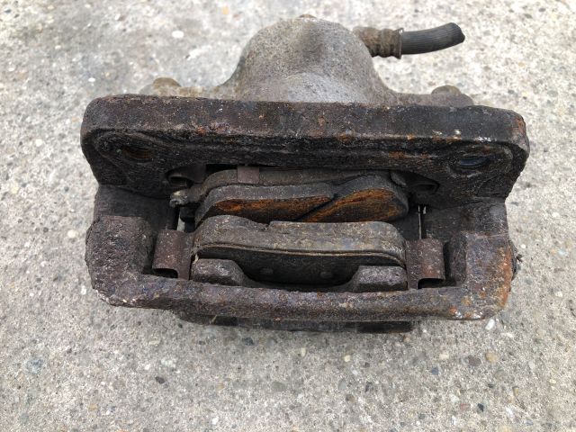 bontott HYUNDAI ATOS Jobb első Féknyereg Munkahengerrel