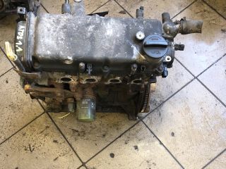 bontott HYUNDAI ATOS Motor (Fűzött blokk hengerfejjel)
